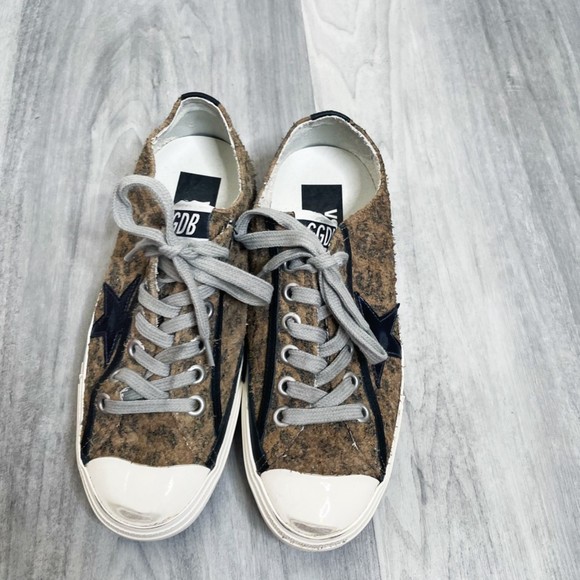 Golden Goose V Star Leopard Suede Sneakers - Picture 4 of 8